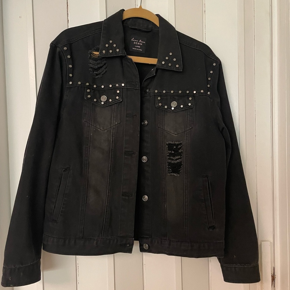 Women’s love tree Denim black distressed jacket